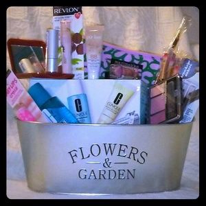 Clinique Bags set with extras